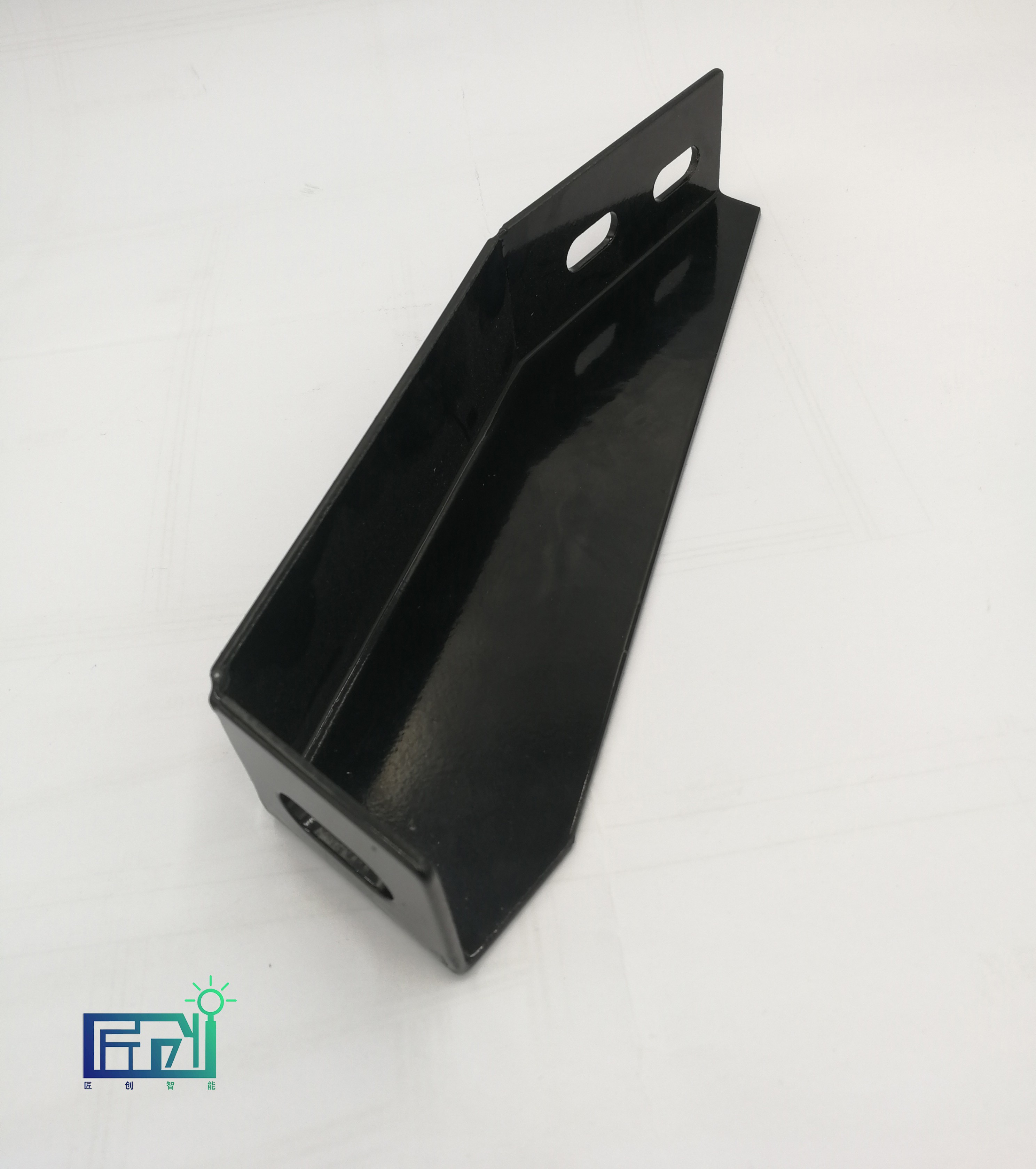 寧波鋁型材機(jī)箱銷售